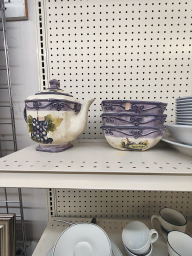 Thrift Store «The Salvation Army Family Store & Donation Center», reviews and photos, 43403 Joy Rd, Canton, MI 48187, USA