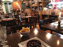 Bar du Restaurant italien Tentazioni rue Tholozé à Paris - n°6