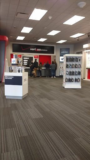 Cell Phone Store «Verizon», reviews and photos, 560 Paul Huff Parkway, Cleveland, TN 37312, USA