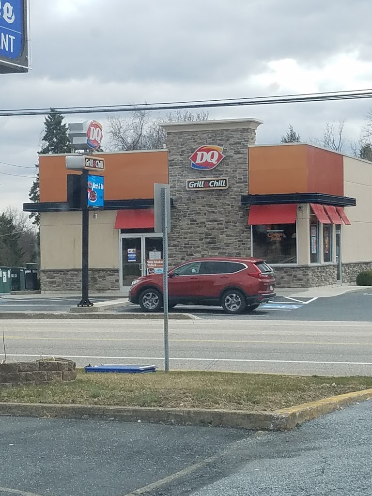 Dairy Queen Grill & Chill 17011