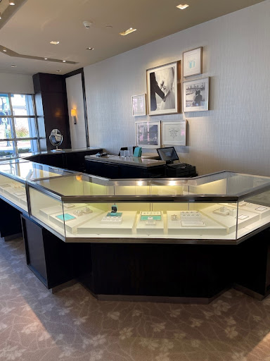 Jewelry Store «Tiffany & Co.», reviews and photos, 40 Post Rd E, Westport, CT 06880, USA