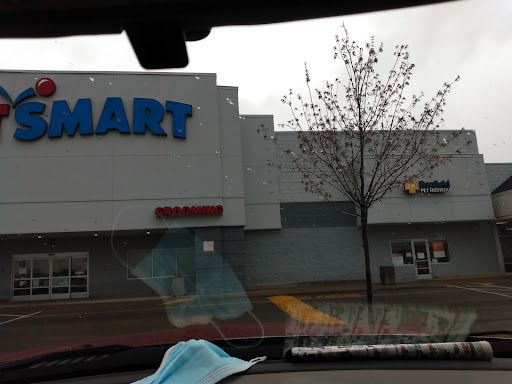 Pet Supply Store «PetSmart», reviews and photos, 5336 Westpointe Plaza Drive, Columbus, OH 43228, USA