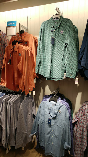 Shopping Mall «Charlottesville Fashion Square», reviews and photos, 1600 Rio Rd E, Charlottesville, VA 22901, USA