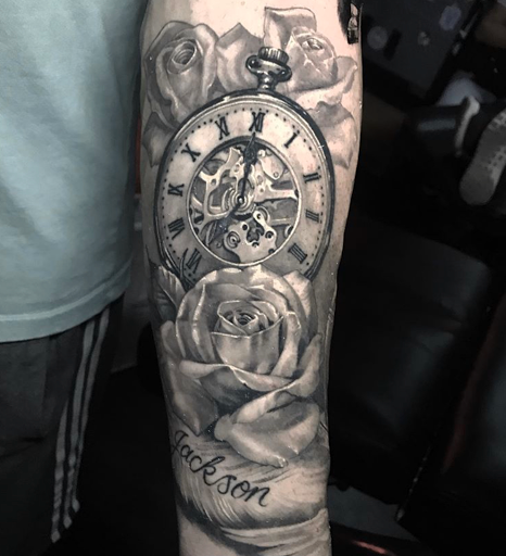 Explore couple name tattoo ideas, creative tattoo ideas in San Antonio, available at Firme Copias Tattoo Studio