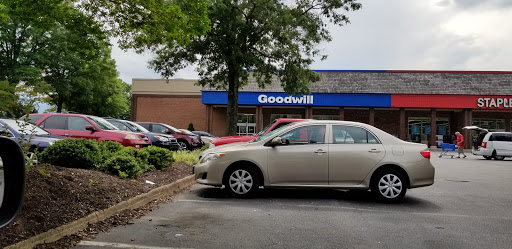 Donations Center «Goodwill Williamsburg Retail Store», reviews and photos