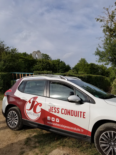 Jess'conduite à Margny-lès-Compiègne, Oise