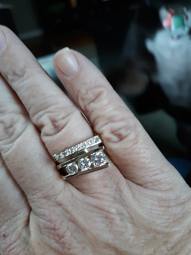 Jewelry Designer «Just Jewelers», reviews and photos, 23105 Power Rd, Farmington, MI 48336, USA