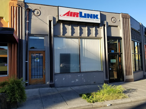 Airlink, 1934 NE Sandy Blvd, Portland, OR 97232, USA, 