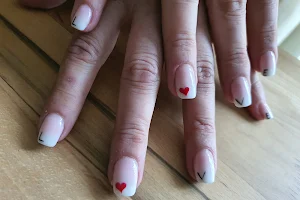 Hand Việt Nails image