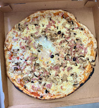 Pizza du Pizzeria Valbonn' Express à Valbonne - n°18