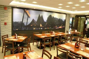 Max's Restaurant - Al Danah image