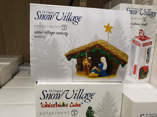 Gift Shop «Beach Basket Gift, Clothing & Christmas Shop», reviews and photos, 4102 Harborview Dr, Gig Harbor, WA 98332, USA