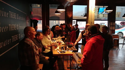 New American Restaurant «Over The 9», reviews and photos, 120 S 10th St, Louisville, KY 40202, USA