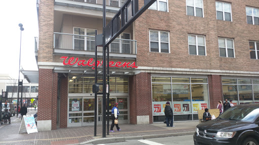 Walgreens, 601 Race St, Cincinnati, OH 45202, USA, 