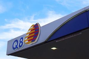 Q8 gas station image