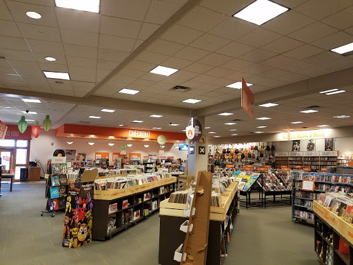 Used Book Store «2nd & Charles», reviews and photos, 336 IL-59, Naperville, IL 60540, USA