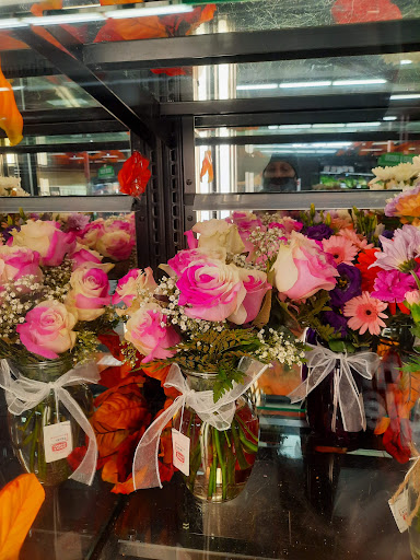 Supermarket «Giant Eagle Supermarket», reviews and photos, 1300 Country Club Rd, Monongahela, PA 15063, USA