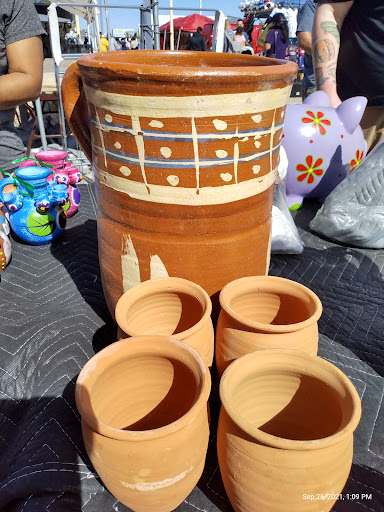 Flea Market «Montana Charlie’s», reviews and photos, 255 S Joliet Rd, Bolingbrook, IL 60440, USA