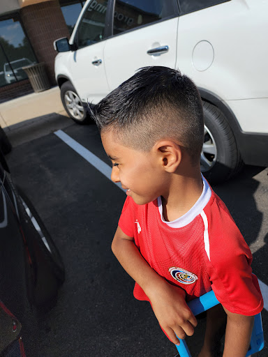 Beauty Salon «el nuevo estilo hair salon», reviews and photos, 4130 Blackhawk Rd suite 132, Eagan, MN 55122, USA