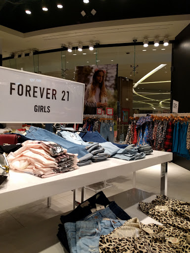 Forever 21 Oakland Mall
