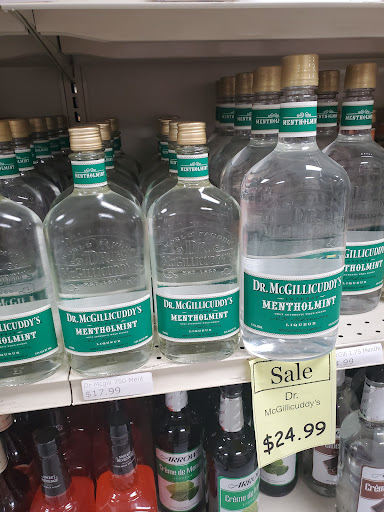 Beer Store «Vans Liquor Store», reviews and photos, 470 Sinsinawa Ave, East Dubuque, IL 61025, USA