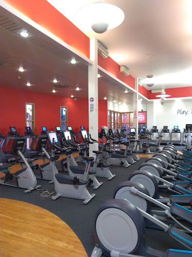 Reviews of Pleasance Sports Complex & Gym in Edinburgh - Gym