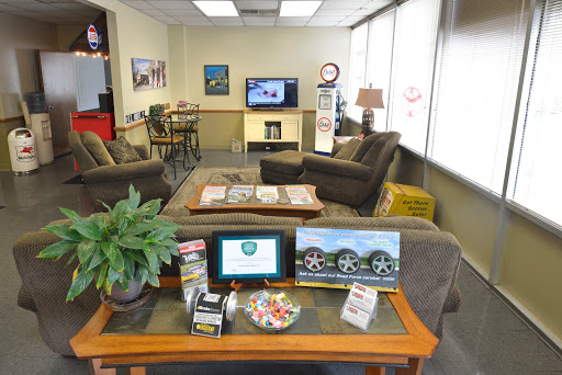 Auto Repair Shop «Creech Import Repair, Inc.», reviews and photos, 1818 St Albans Dr #106, Raleigh, NC 27609, USA