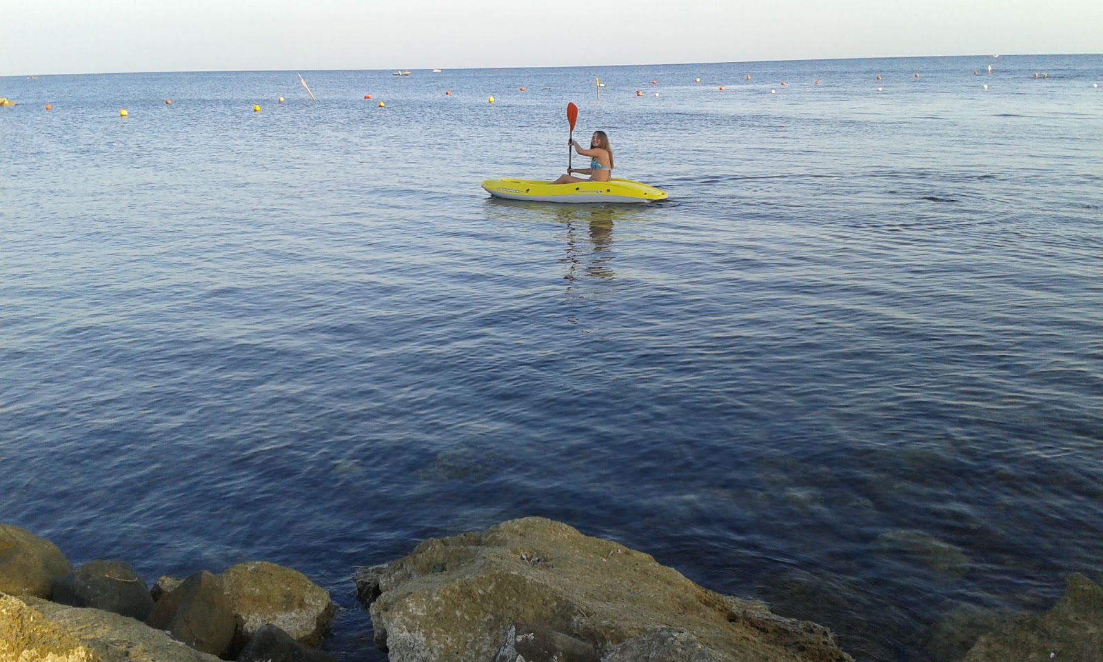 Spiaggia Guglielmo Marconi'in fotoğrafı geniş bir kıyı şeridi ile birlikte