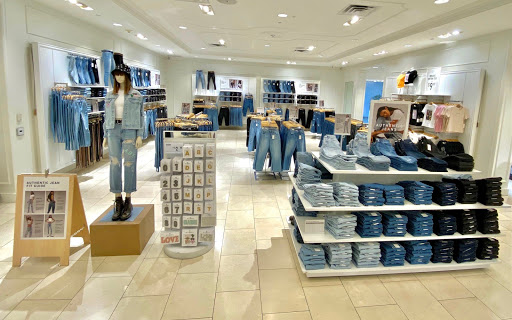 Clothing Store «Forever 21», reviews and photos, 100 Greyrock Pl D-101, Stamford, CT 06901, USA