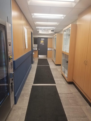 Ford Dealer «Mike Castrucci Ford Sales», reviews and photos, 1020 OH-28, Milford, OH 45150, USA