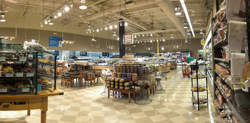 Grocery Store «Whole Foods Market», reviews and photos, 821 W Lancaster Ave, Wayne, PA 19087, USA