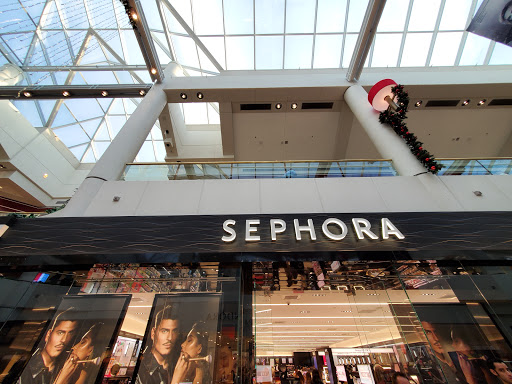 Beauty Product Supplier «SEPHORA», reviews and photos, 2502 E Camelback Rd, Phoenix, AZ 85016, USA