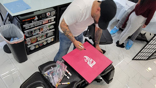 Tattoo Shop «Lucky You Tattoos», reviews and photos, 181 W Alameda St A, Manteca, CA 95336, USA