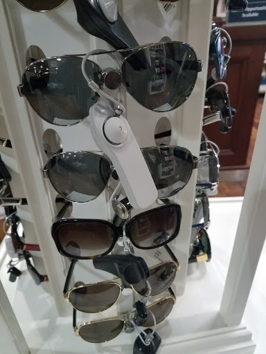 Shopping Mall «Johnson Creek Premium Outlets», reviews and photos, 575 Linmar Ln, Johnson Creek, WI 53038, USA