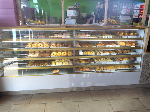 Miss Donut & Bakery, 2200 Harbor Blvd, Costa Mesa, CA 92627, USA, 