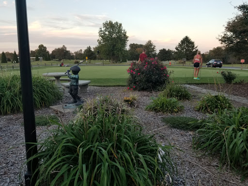 Golf Course «Seneca Golf Course», reviews and photos, 2300 Pee Wee Reese Rd, Louisville, KY 40205, USA