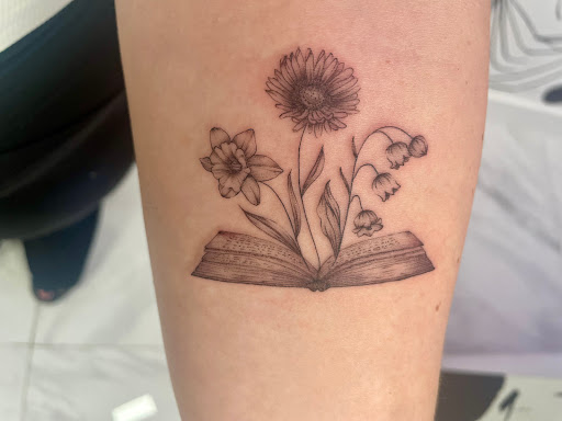 Explore ny yankees tattoo ideas, creative tattoo ideas in Delray Beach, available at Imaginarium ink