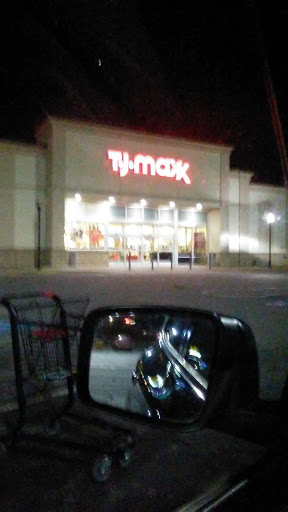 Department Store «T.J. Maxx», reviews and photos, 1800 4 Seasons Blvd, Hendersonville, NC 28792, USA