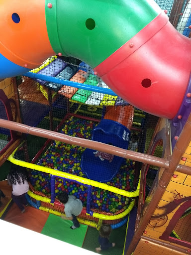 Shopping Mall «DC USA», reviews and photos, 3100 14th St NW, Washington, DC 20010, USA