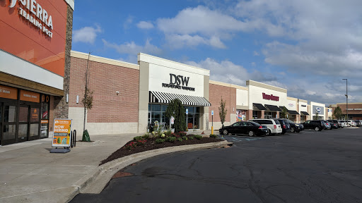 Shoe Store «DSW Designer Shoe Warehouse», reviews and photos, 3635 28th St SE, Grand Rapids, MI 49512, USA