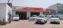 Mahindra Shah Motors   Suv & Commercial Vehicle Showroom
