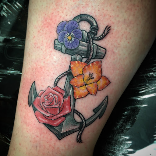 Tattoo Shop «Lucky Bird Tattoo», reviews and photos, 2521 Riva Rd, Annapolis, MD 21401, USA