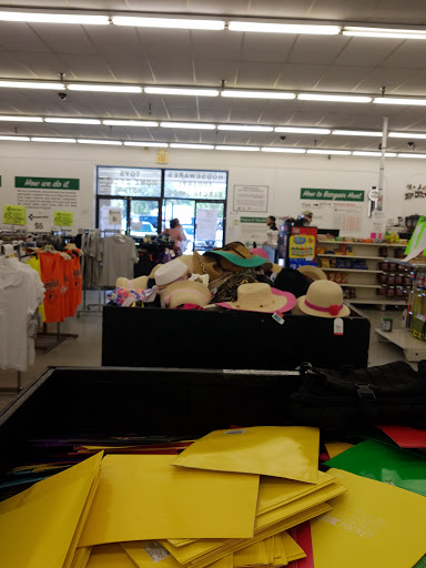 Discount Store «Bargain Hunt», reviews and photos, 560 S Jefferson Ave, Cookeville, TN 38501, USA