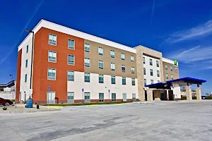 Holiday Inn Express & Suites Perryville I-55, an IHG Hotel image