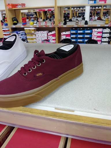 Shoe Store «WSS», reviews and photos, 2388 Long Beach Blvd, Long Beach, CA 90806, USA