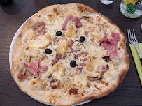 Pizza du Pizzeria La Dolce Vita à Villenave-d'Ornon - n°16