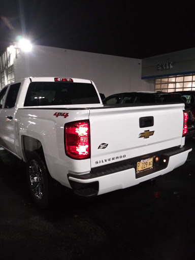 Chevrolet Dealer «Biggers Chevrolet», reviews and photos, 1385 E Chicago St, Elgin, IL 60120, USA