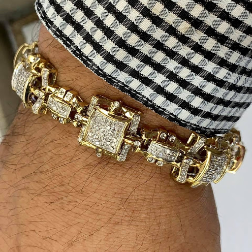 Wholesale Jeweler «N J Jewelers Inc», reviews and photos, 2201 N 10th St, McAllen, TX 78501, USA