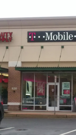Cell Phone Store «T-Mobile», reviews and photos, 624 Market Pl Blvd, Hamilton Township, NJ 08691, USA
