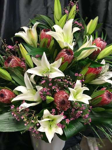 Florist «Bella Flora CT LLC», reviews and photos, 412 Cromwell Ave, Rocky Hill, CT 06067, USA